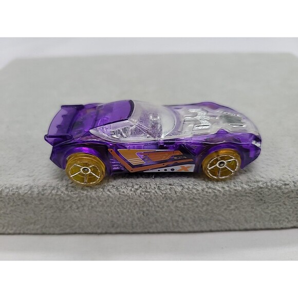 Hot Wheels Purple Nerve Hammer Car 1:64 - Picture 2 of 14